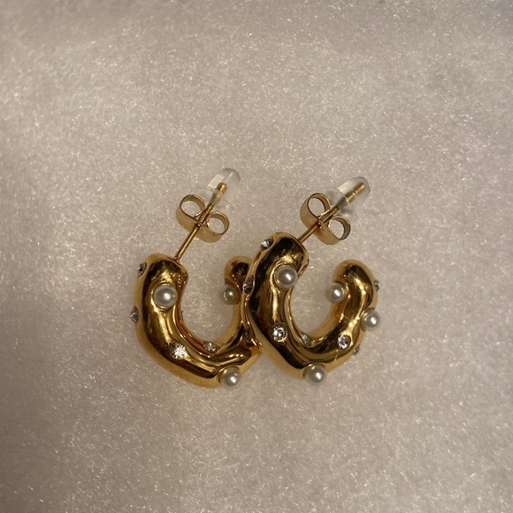 “Bella” Gold Plated Pearl and Diamond  chunky Hoops - Picture 3 of 9